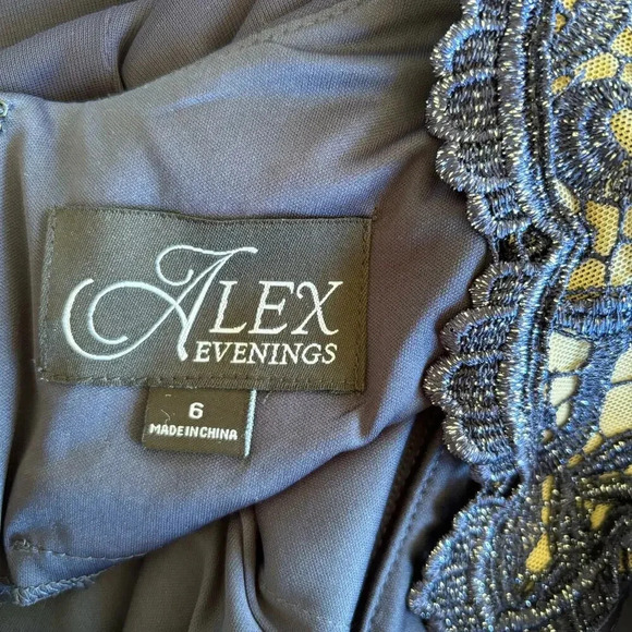 NWT Alex Evenings Draped Evening Dress in Navy w/ Metallic Lace Cut-Out Size 6 - Picture 8 of 10